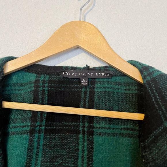 HYFVE HYFVE HYFVE Green Plaid Frayed Shawl with Hood - Picture 2 of 4